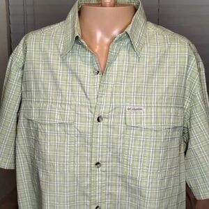 Columbia men's green plaid short sleeve shirt Sz L back panel breathable mesh